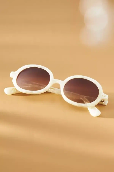Lele Sadoughi Austin Sunglasses In White