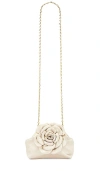 Lele Sadoughi Rosie Satin Clutch In 象牙白