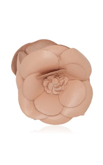 Lelet Ny Paulina Medium Leather Claw Clip In Neutral