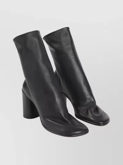 Lemaire Ankle Boots With Round Toe Design In Black
