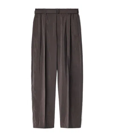 Lemaire Belted Relaxed Pants In Dry Silk In Brown