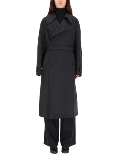 Lemaire Double-breasted Trench Coat In Black