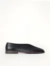 Lemaire Flat Piped Slippers In Black
