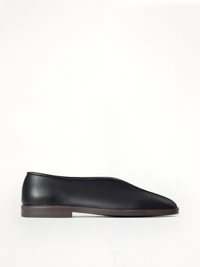 Lemaire Flat Piped Slippers In Black