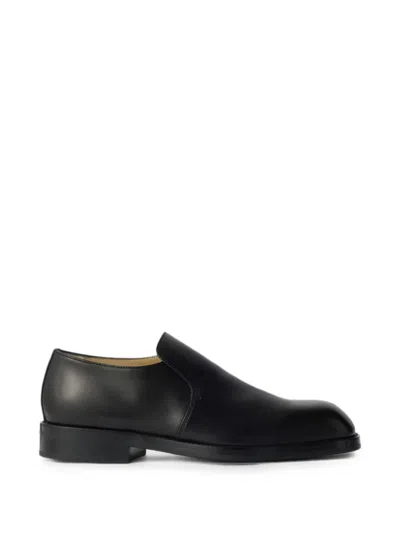 Lemaire Formal Loafers In Shiny Leather In Black