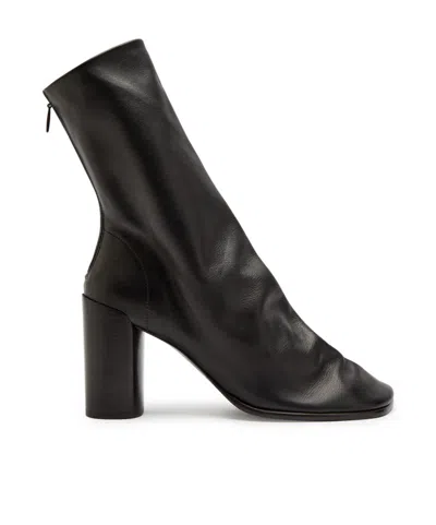 Lemaire Glove 80 Leather Ankle Boots In Black