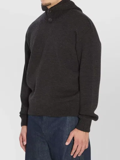 LEMAIRE HOODED KNIT SWEATER FEATURING BUTTON DETAIL