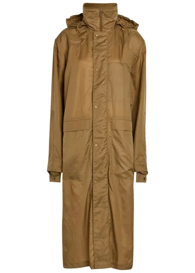 Lemaire Hooded Water-repellent Nylon Raincoat In Green