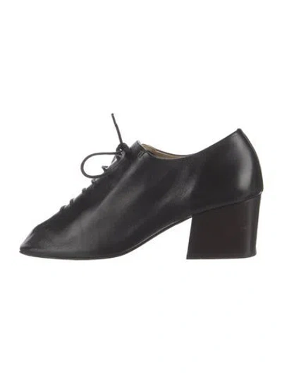Pre-owned Lemaire Leather Pumps In Black