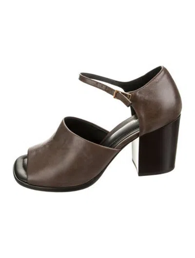 Pre-owned Lemaire Leather Pumps In Brown