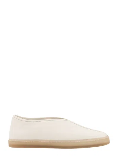Lemaire Linoleum 套穿式皮质运动鞋 In White
