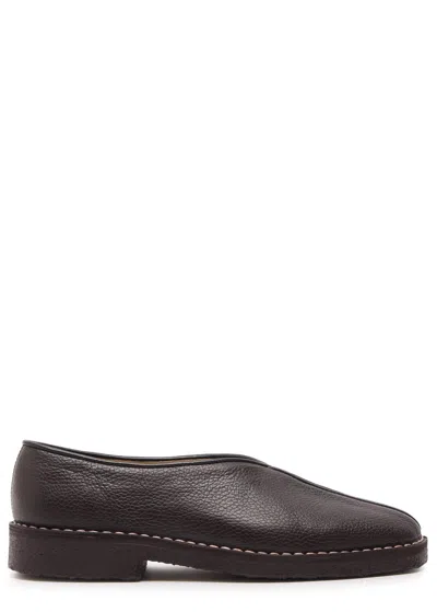 Lemaire Piped Grained Leather Slippers In Brown