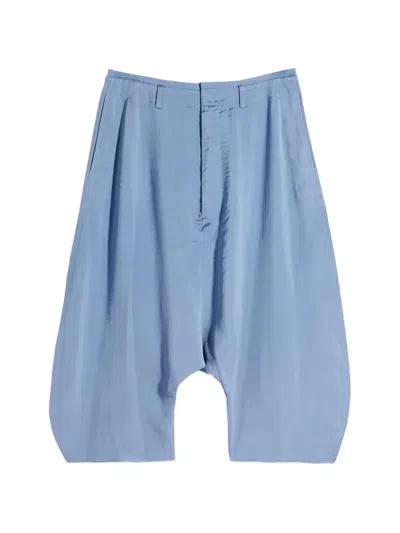 Lemaire Pleated Dropped Bermuda Shorts In Blue