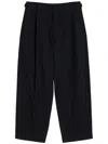Lemaire Pleated Tapered Trousers In Black