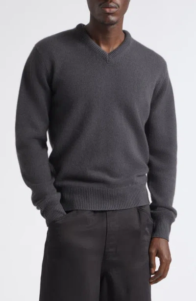 Lemaire V-neck Cashmere Sweater In Gold