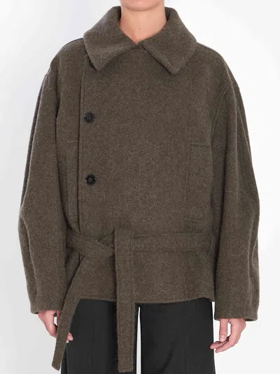 LEMAIRE LEMAIRE WOMEN SHORT ASYMMETRICAL BATHROBE COAT