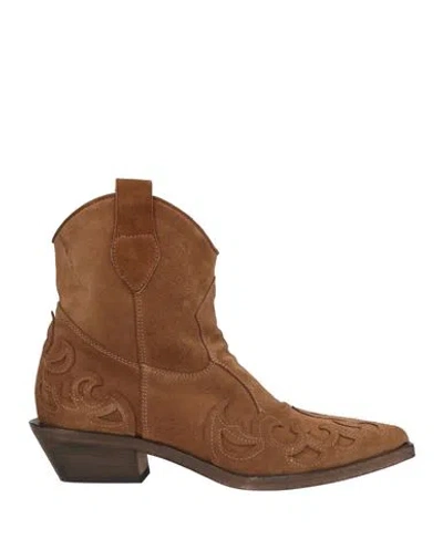 Lemaré Woman Ankle Boots Camel Size 6 Leather In Beige