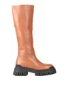 Lemaré Knee Boots In Brown