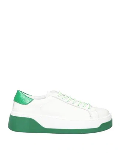 Lemaré Woman Sneakers White Size 7 Soft Leather
