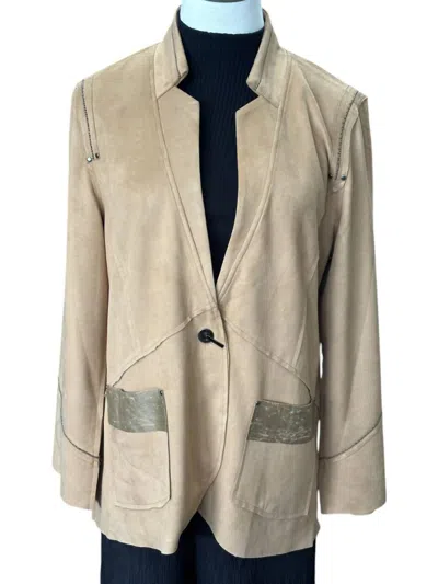 Lemon Grass Suede Blazer In Pecan In Beige