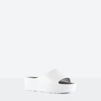 Lemon Jelly Sunny Sandals In Perola In White
