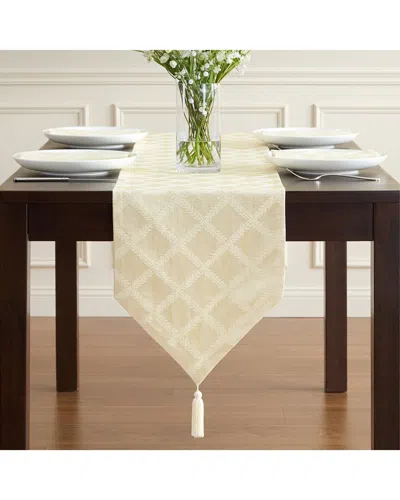Lenox Laurel Leaf Runner In Neutral