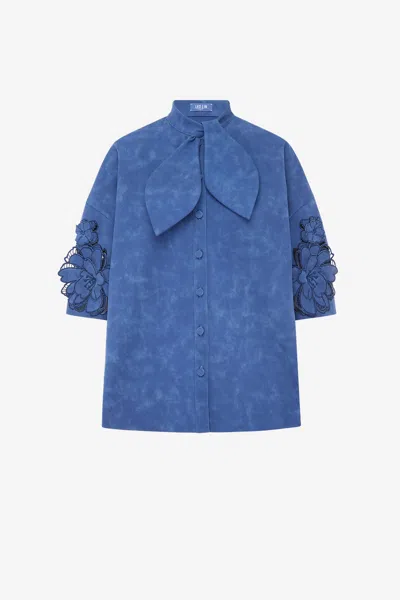 Leo Lin Brooklyn Appliqué Vegan Suede Bow Puff Sleeve Top - Azure In Blue