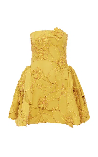 Leo Lin Moda Operandi In Yellow
