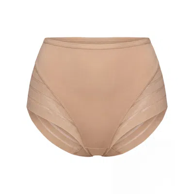 Leonisa Women's Neutrals Stripe Undetectable Lace Classic Shaper Panty - Golden Beige