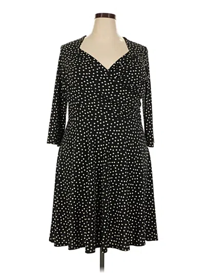Pre-owned Leota Casual Dress In Black