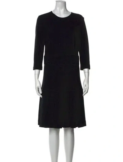 Pre-owned Les Copains Crew Neck Knee-length Dress In Black