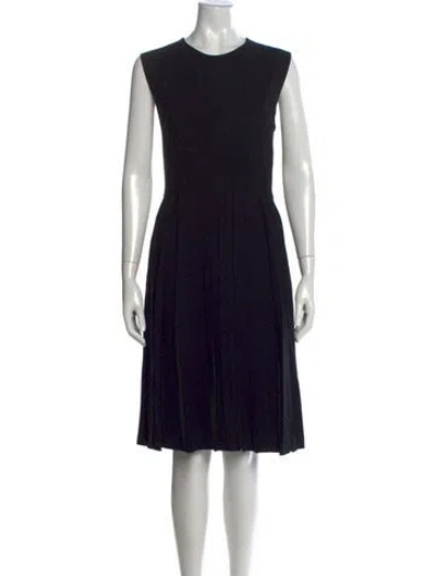 Pre-owned Les Copains Crew Neck Midi Length Dress In Black