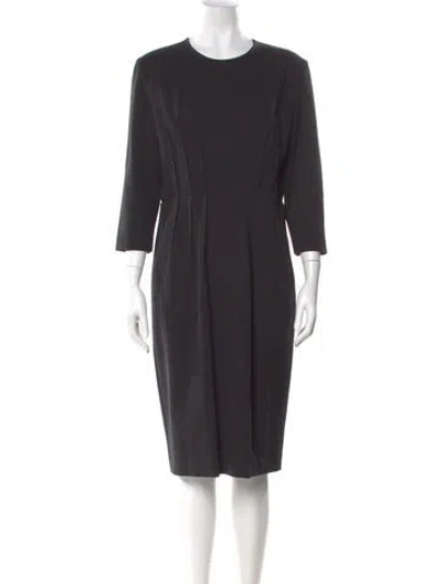 Pre-owned Les Copains Crew Neck Midi Length Dress In Gray