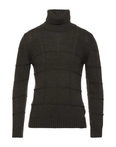 Les Copains Turtlenecks In Green