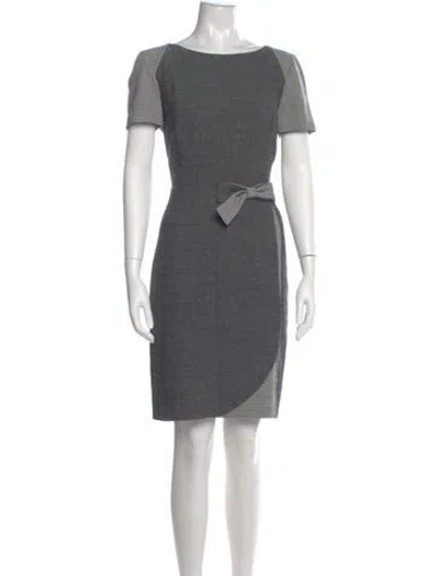 Pre-owned Les Copains Virgin Wool Knee-length Dress In Black