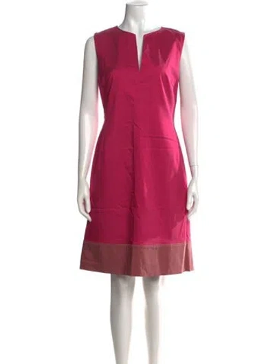 Pre-owned Les Copains V-neck Knee-length Dress In Pink