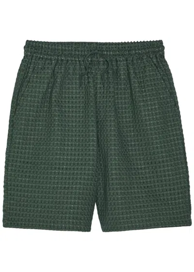 Les Deux Checked Seersucker Shorts In Green