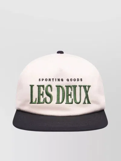 Les Deux Curved Peak Sports Cap With Eyelet Vents