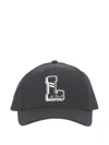 Les Deux 'l' Patch Hat In Black