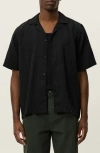 Les Deux Liam Lyocell Blend Jacquard Camp Shirt In Black