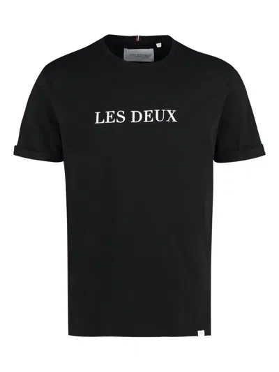 Les Deux Logo-print Cotton T-shirt In Black