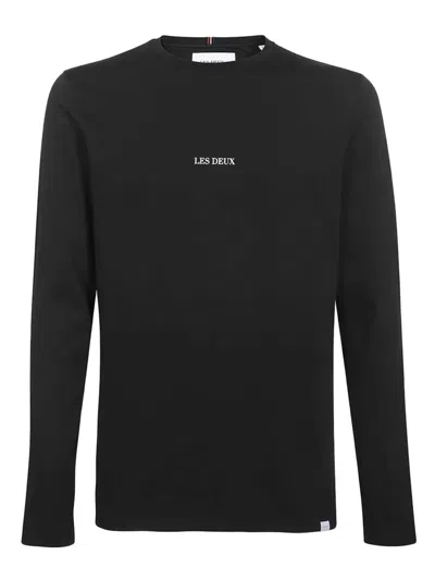 Les Deux Logo-print T-shirt In Black