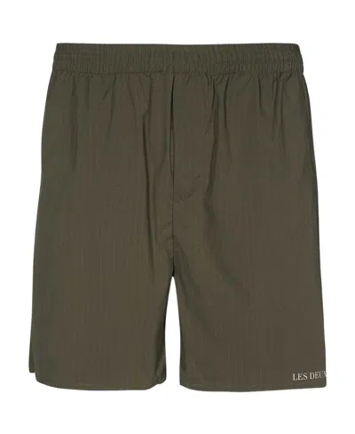 Les Deux Logo Shorts In White