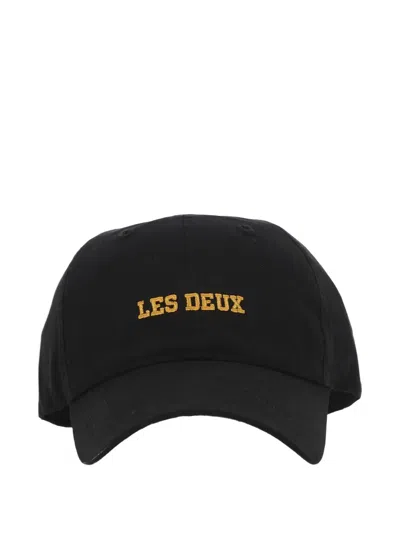 Les Deux Logo-embroidered Cap In Black