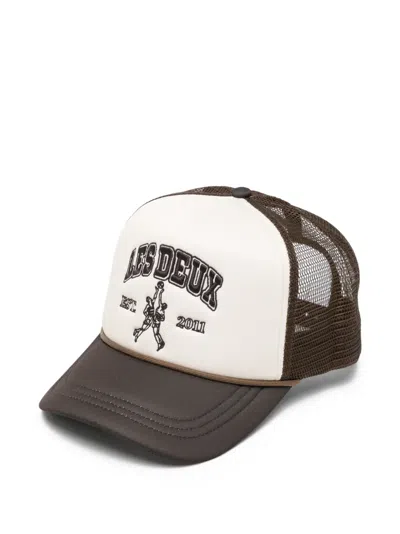 Les Deux Logo-embroidered Mesh-panel Trucker Hat In Brown