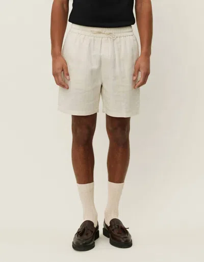 Les Deux Otto Linen Shorts In Ivory In White