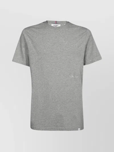 Les Deux Printed Logo Crew Neck T-shirt In 灰色