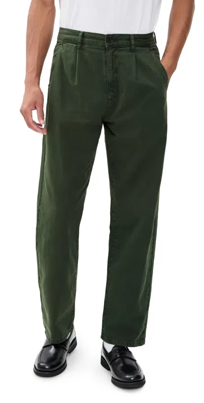 Les Deux Romeo Pleated Chino Pants Duffel Bag In Green