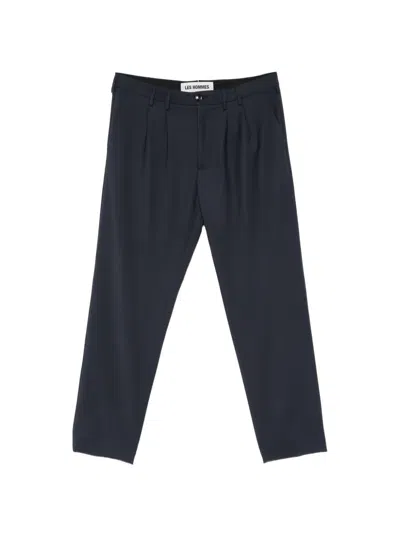 Les Hommes Pleated Logo-plaque Trousers In Blue