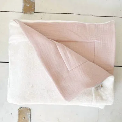 Les Juliettes Gauze/fleece Blanket In Powder Pink